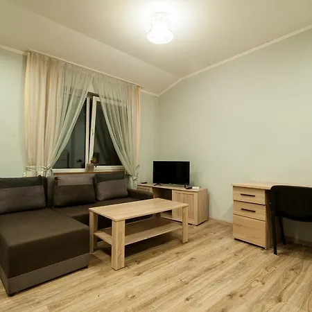 Wonderful Flat On Center אוזהורוד