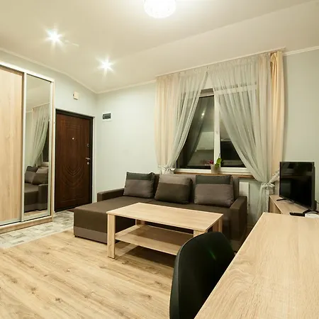 Wonderful Flat On Center * אוזהורוד